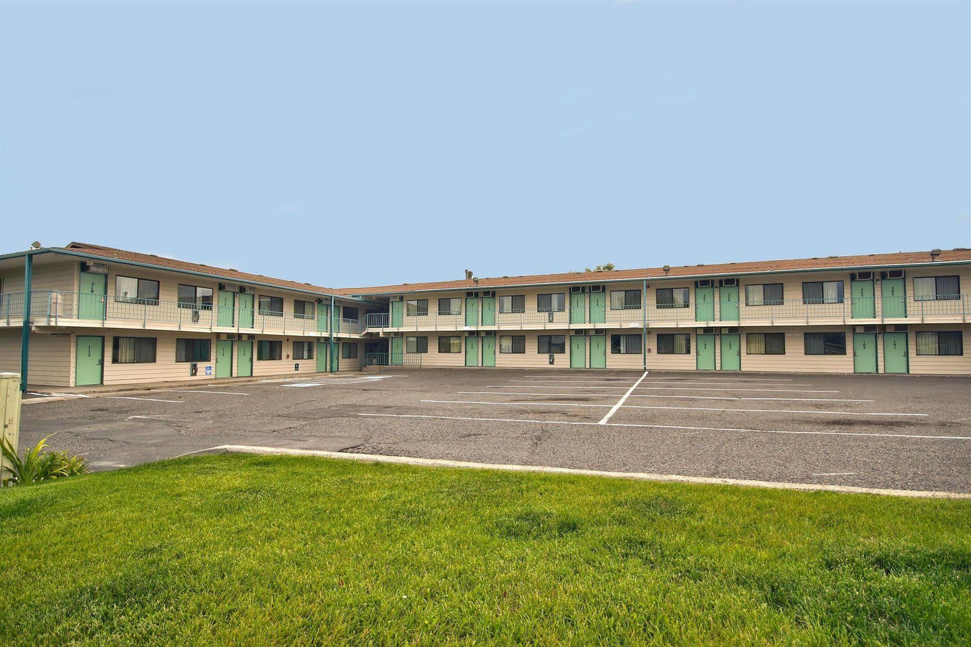 America'S Best Value Inn & Suites-Helena Exterior photo